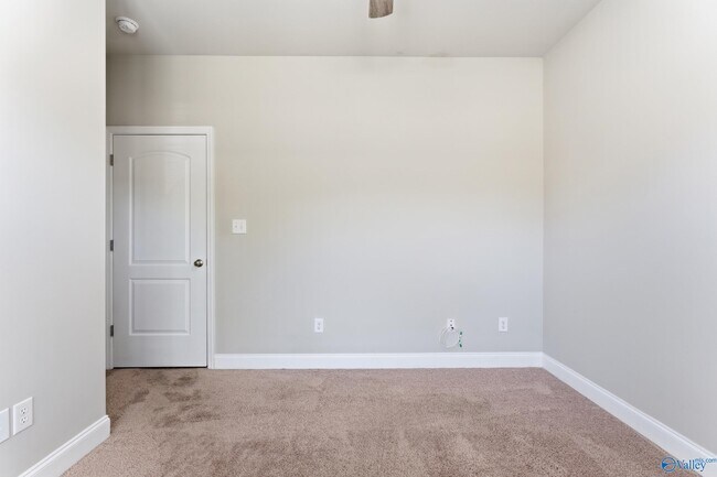 Building Photo - 121 Balboa Rd