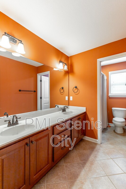 Building Photo - 8802 Mckenzie Farm Dr