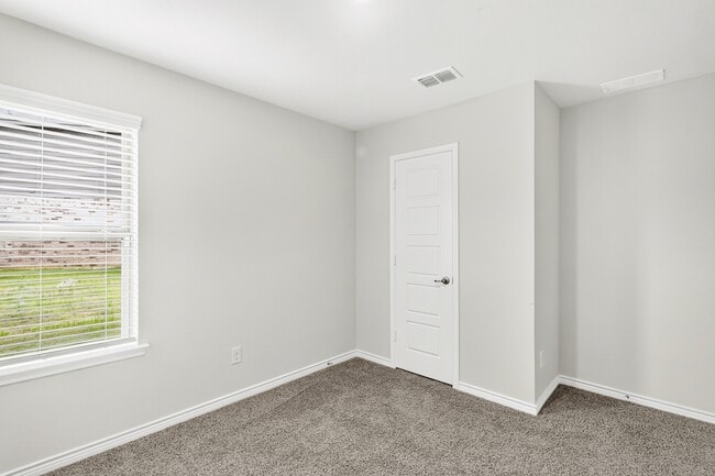Building Photo - 9808 High Banker Dr