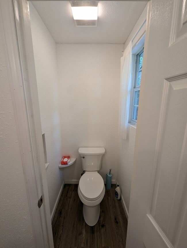 Building Photo - 3 Bedroom/2 Bathroom House in Batesville