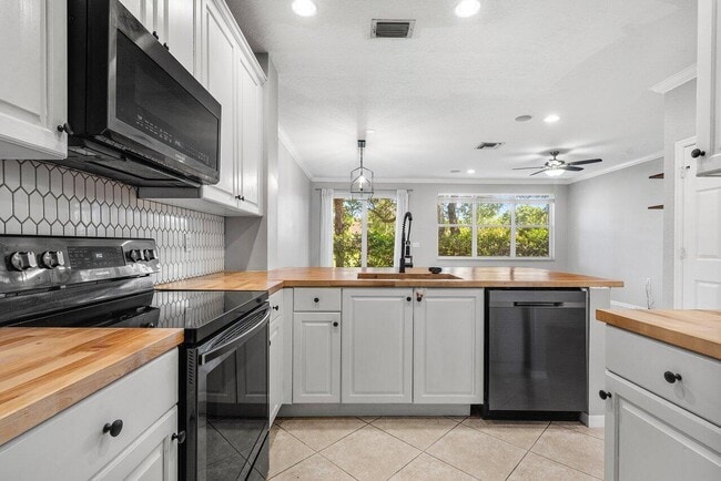 Building Photo - 173 Coconut Key Ln