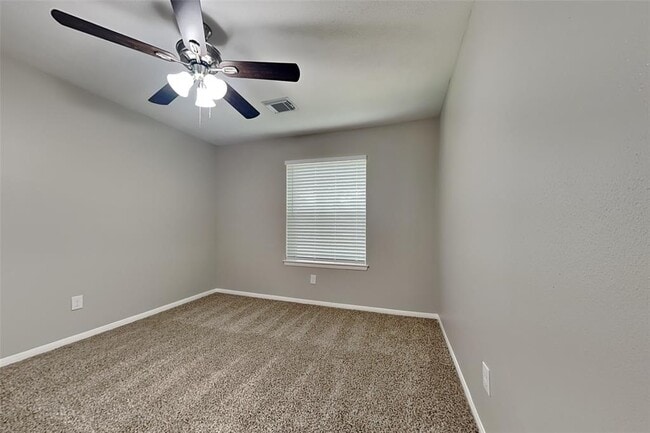 Building Photo - 719 Fernglade Dr
