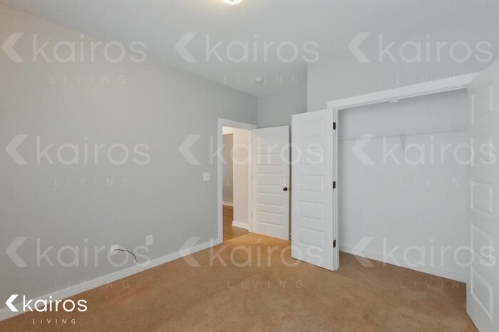 Building Photo - 7079 Shadesbrook Dr