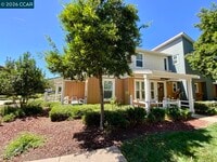 Building Photo - 472 Persimmon Common