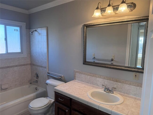 Building Photo - 5104 Triplett Rd