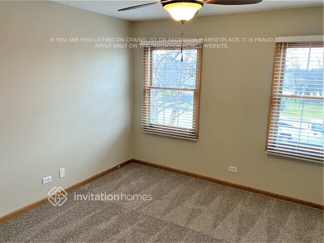 Building Photo - 13309 Round Barn Rd