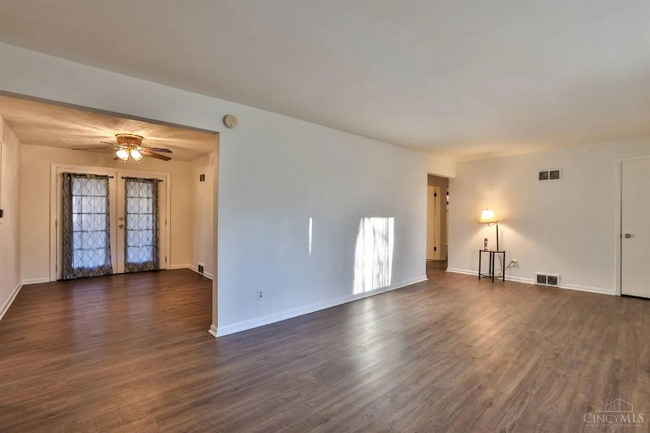 Building Photo - 5675 W Day Cir