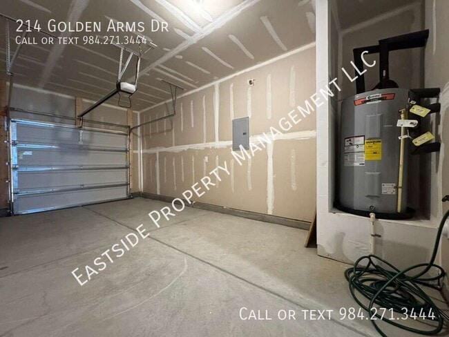 Building Photo - 214 Golden Arms Dr