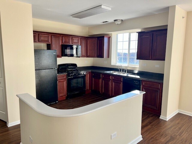 Building Photo - 238 E Irving Park Rd