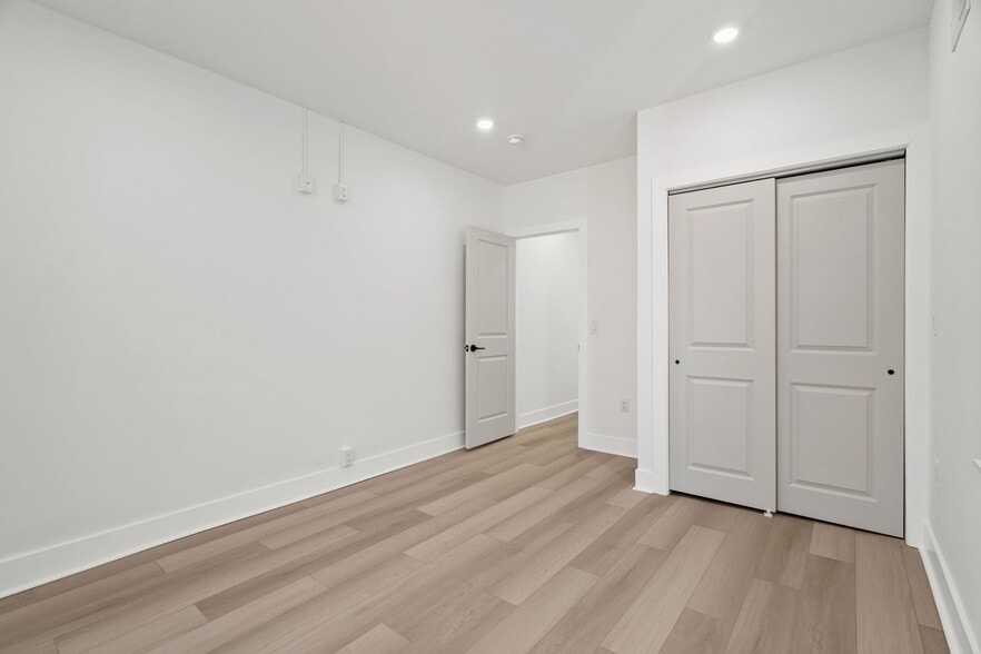 Building Photo - 5525 Osage Ave