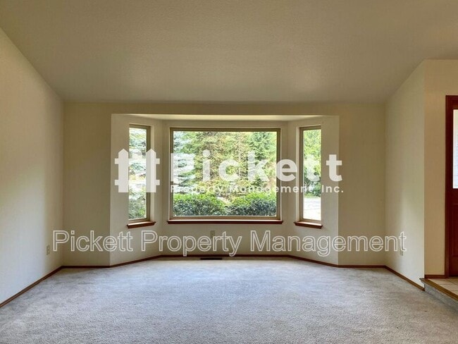 Building Photo - 10659 Wharf Pl NW