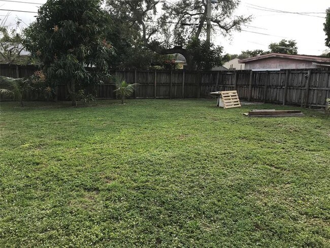 Building Photo - 6840 Greene St