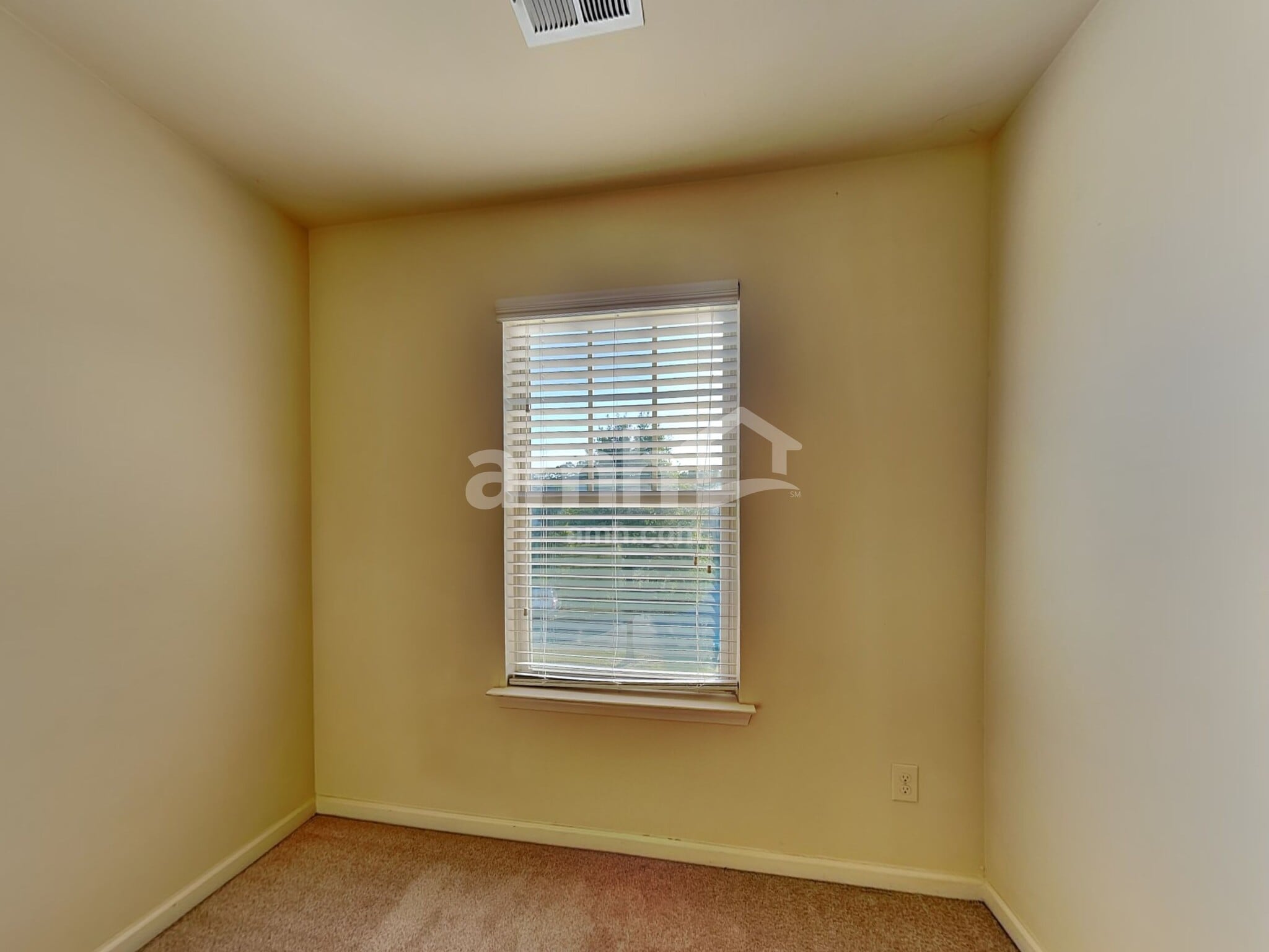 Building Photo - 1302 Lock Heath Trail SE