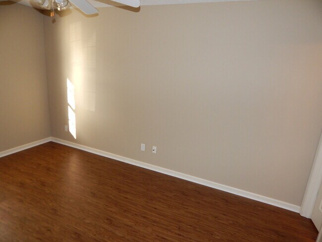 Building Photo - 3539STUD