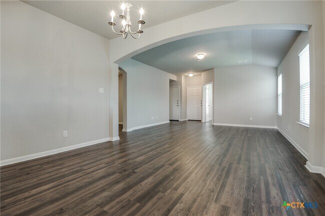 Building Photo - 1041 Lauren St