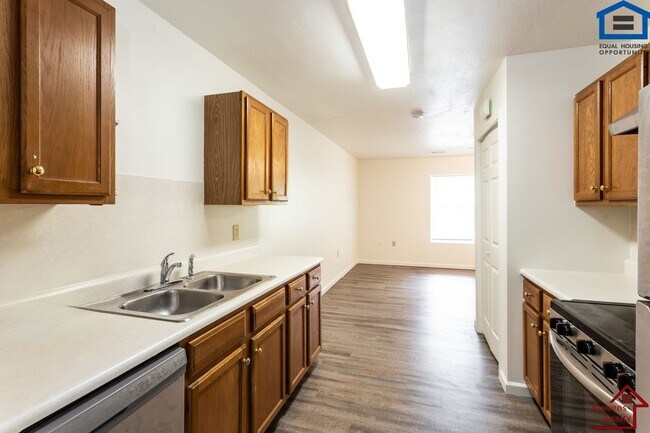 Building Photo - 6423 Son Light Way