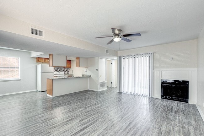 Building Photo - 2902 NW 45th Pl