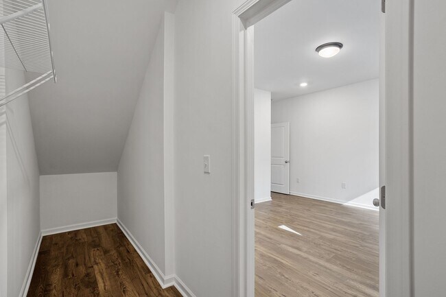 Building Photo - New Build Rental Home at Lake Royal!