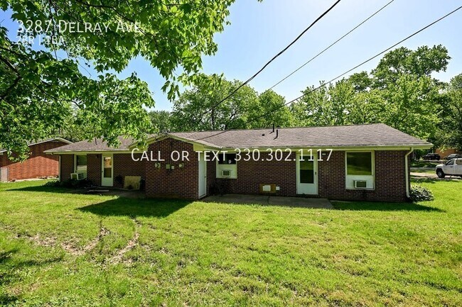Building Photo - 3287 Delray Ave NW