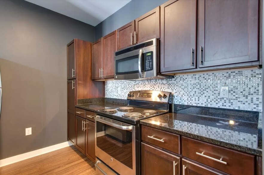 Building Photo - 2197 Nolensville Pike