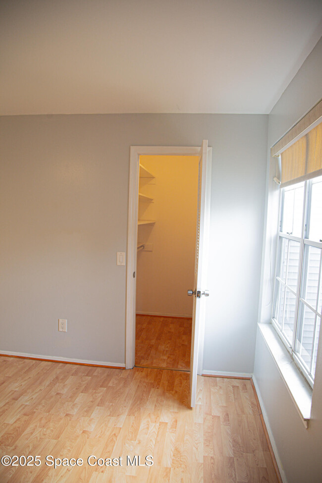 Building Photo - 7330 US-1