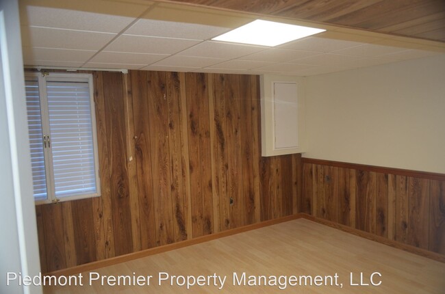 Building Photo - 3 br, 3 bath House - 4757 Kester Mill Road