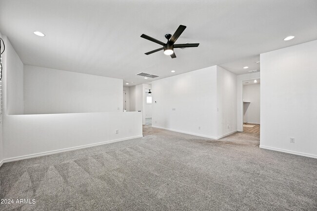 Building Photo - 13360 W Briles Rd