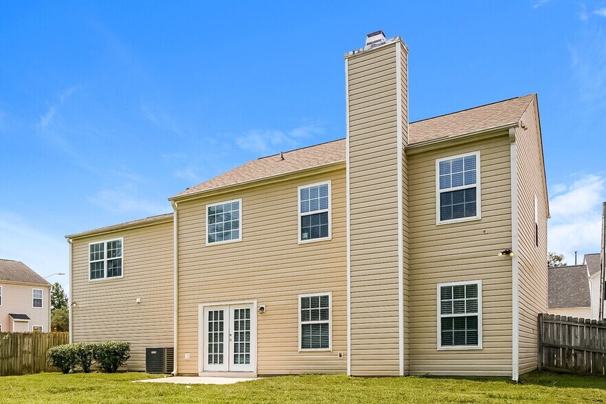 Building Photo - 5008 Marathon Ln