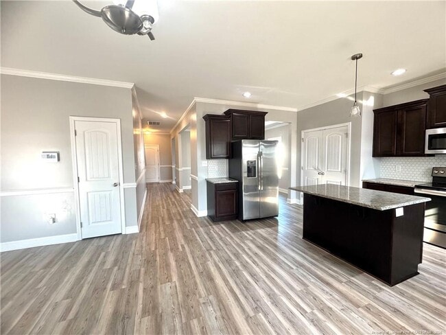 Building Photo - 571 Weston Woods St