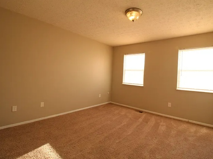 Building Photo - 2649 Sandbury Blvd