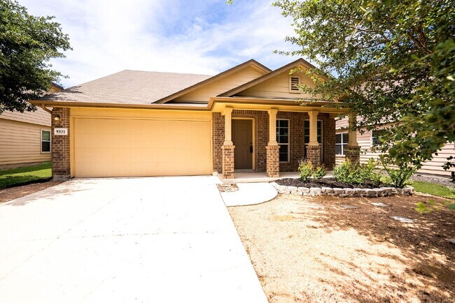 Building Photo - 1 Month Free Rent with an 18 Month Lease!!!