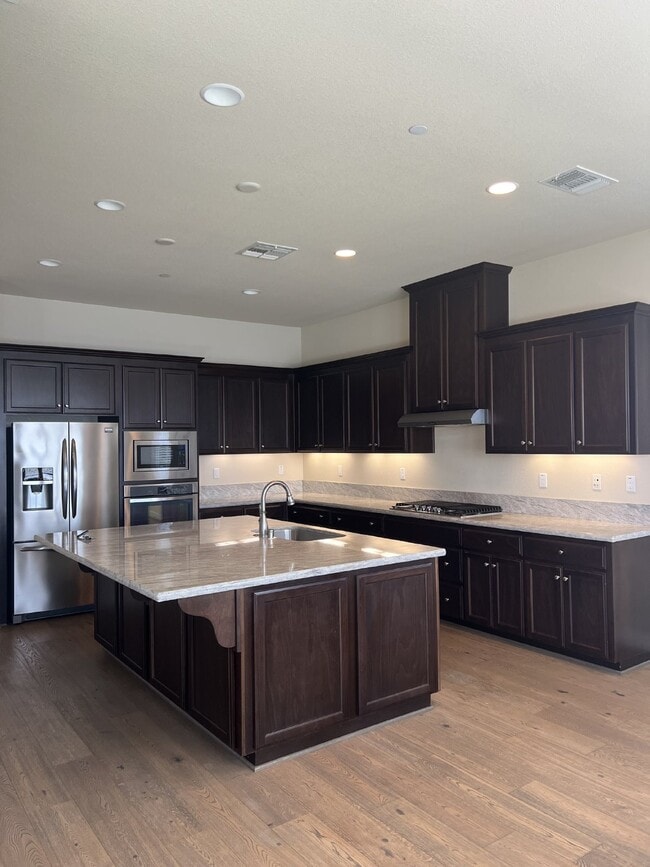 Building Photo - Stunning 4-Bed Lake View Home with Hardwood Floors