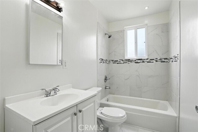 Building Photo - 1467 I St