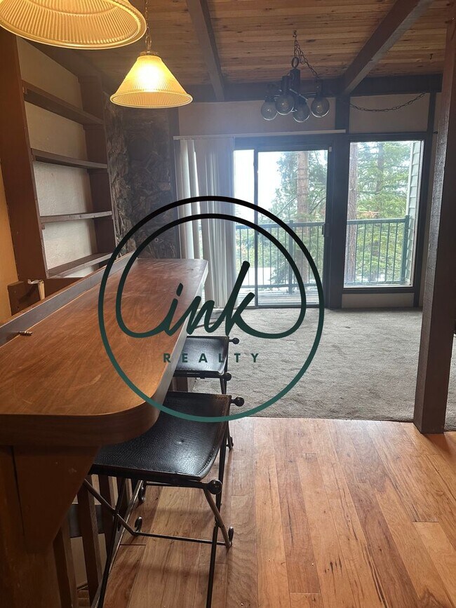 Building Photo - TR331#14-331 TRAMWAY DR #14