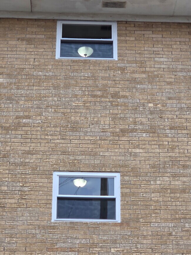 Building Photo - 7745 Adams St