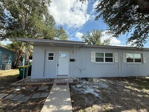 Building Photo - 21282 Coulton Ave