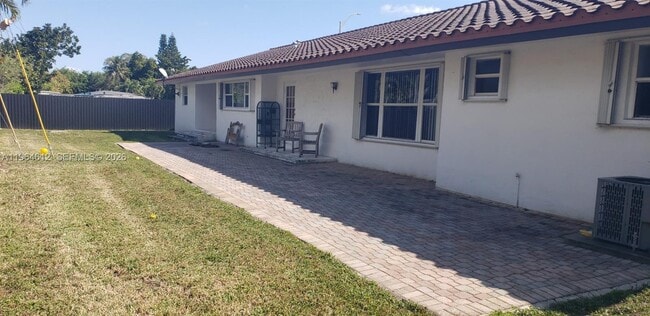 Building Photo - 9835 SW 56th St