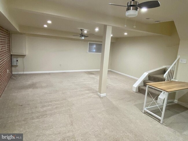 Building Photo - 7432 Pohick Rd