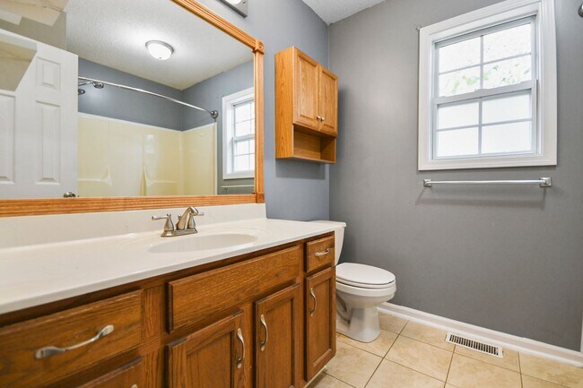 Building Photo - Pet Friendly Three Bedroom with Basement!