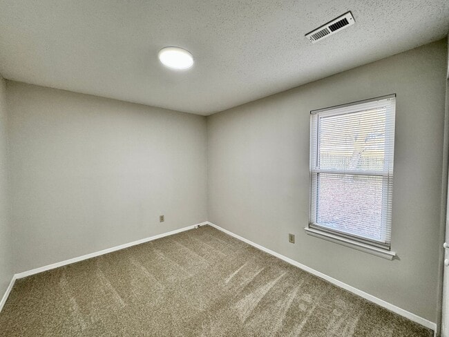 Building Photo - Updated & Ready 02-02-26! Adorable 3-Bedroom Ranch 4 Miles to Dam Neck Base & Oceana - HUGE Fence...