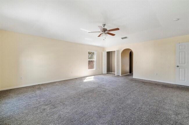 Building Photo - 420 Blake Ave