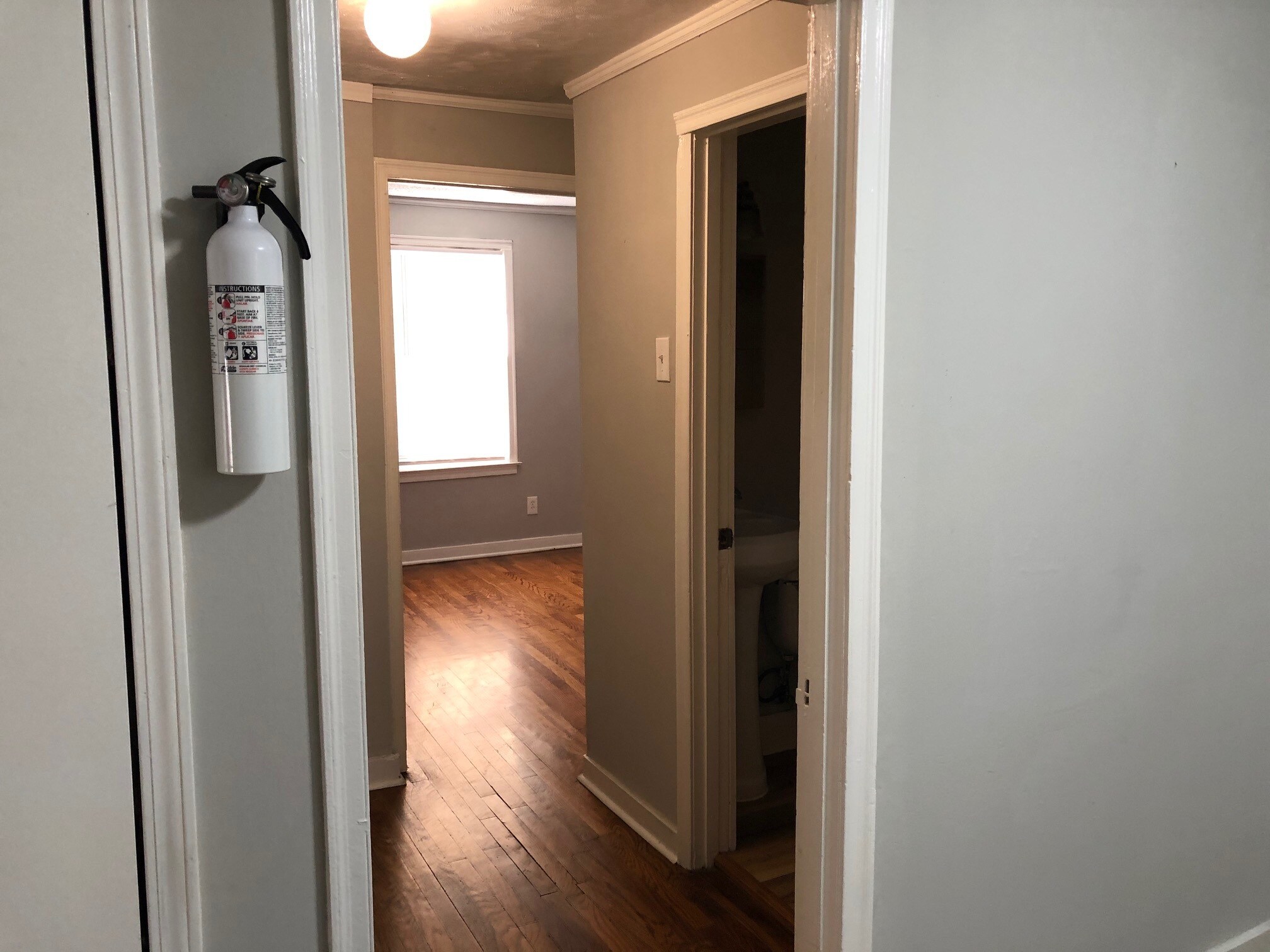 Hallway - 2 - 2000 Young Ave
