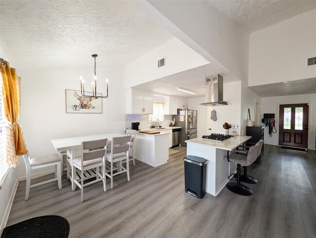 Building Photo - 11662 Sagewind Dr
