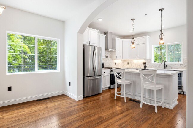 Building Photo - Coming Soon~ Private Wine Country Estate Retreat....