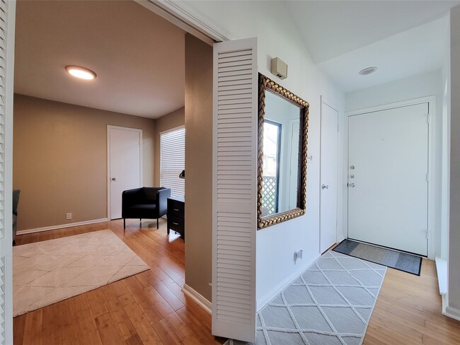 Building Photo - 2829 Timmons Ln