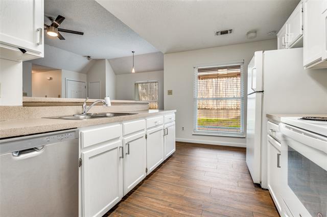 Building Photo - 232 S Pipeline Rd W