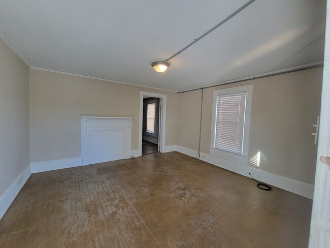 Building Photo - 902 East St