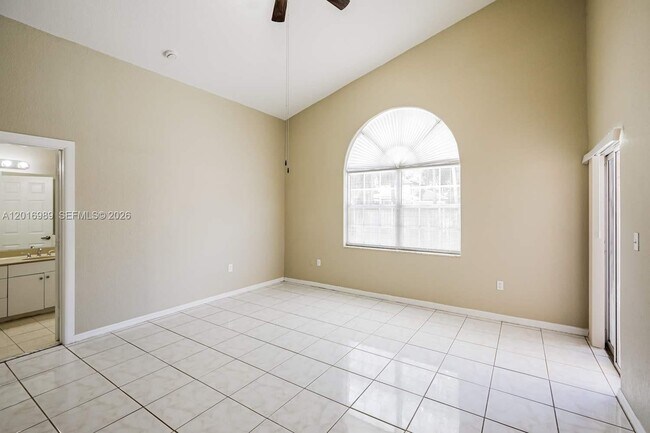 Building Photo - 8764 NW 153rd Terrace