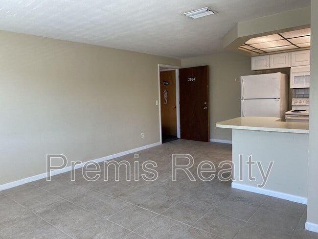 Building Photo - 2664 St Joseph Dr