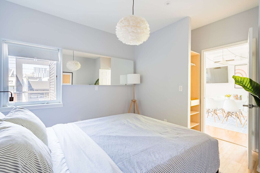 Building Photo - 1616 NW Northrup St